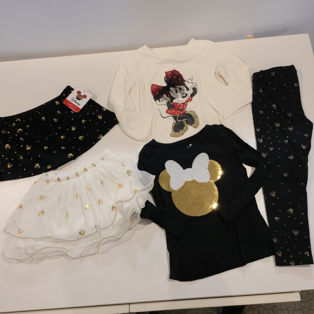 Disney Minnie lot